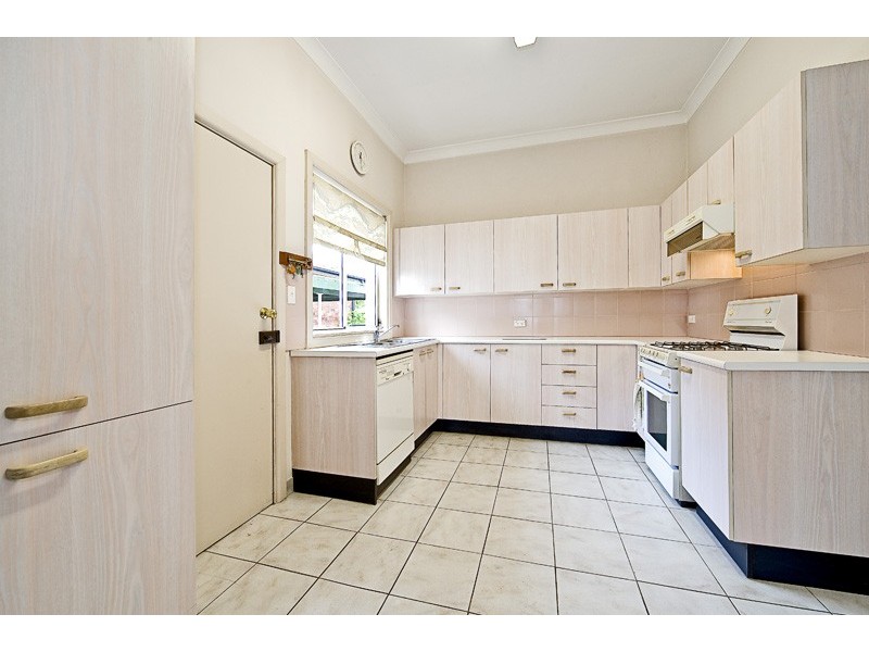 44 Addison Avenue, Roseville NSW 2069