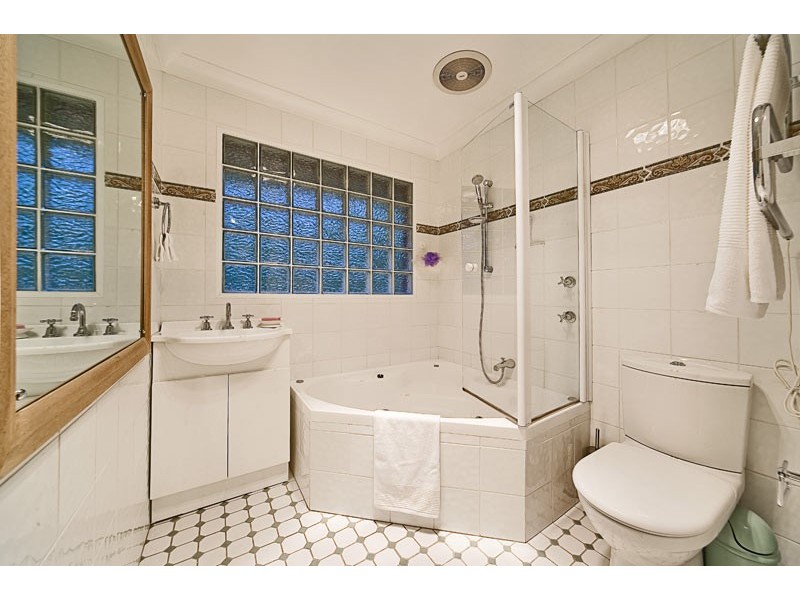 19a Dulwich Road, Roseville NSW 2069