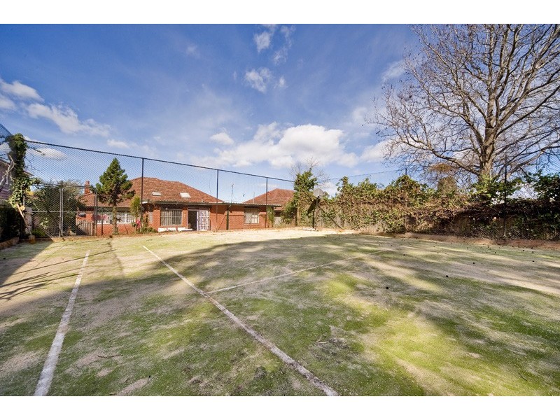 26 Carnarvon Road, Roseville NSW 2069