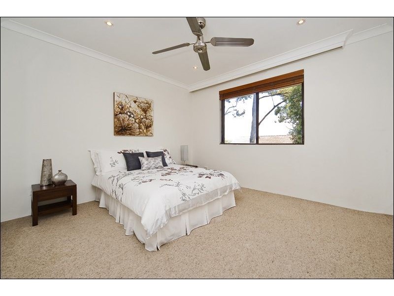 Townhouse 17/3 Barton Rd, Artarmon NSW 2064