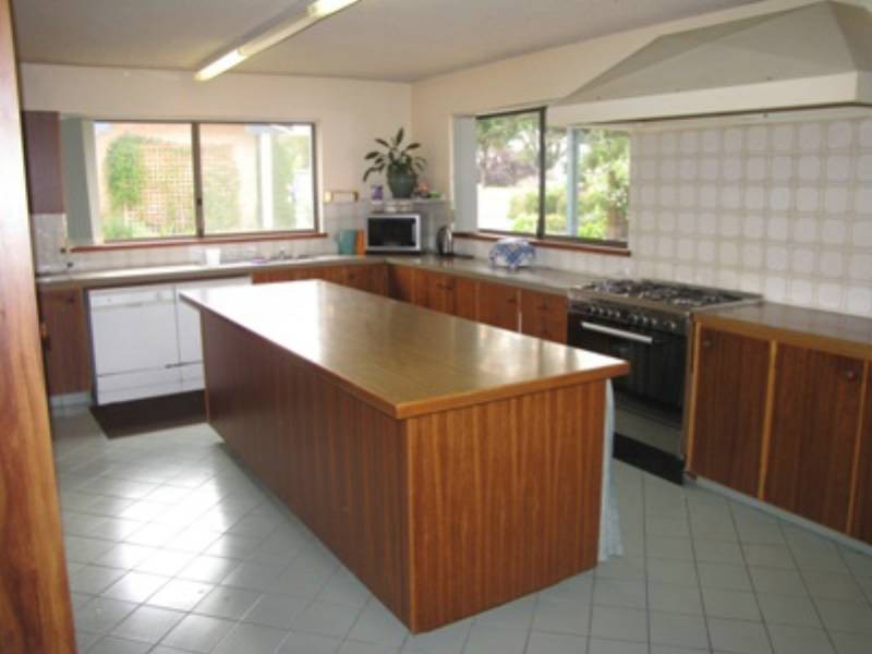 213 Sharp Street, Cooma NSW 2630