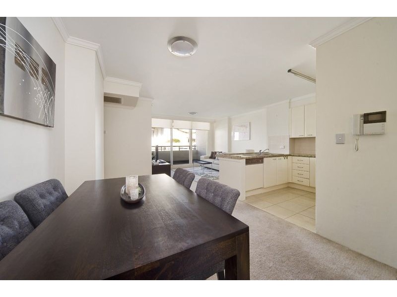 205/14 Brown St, Chatswood NSW 2067