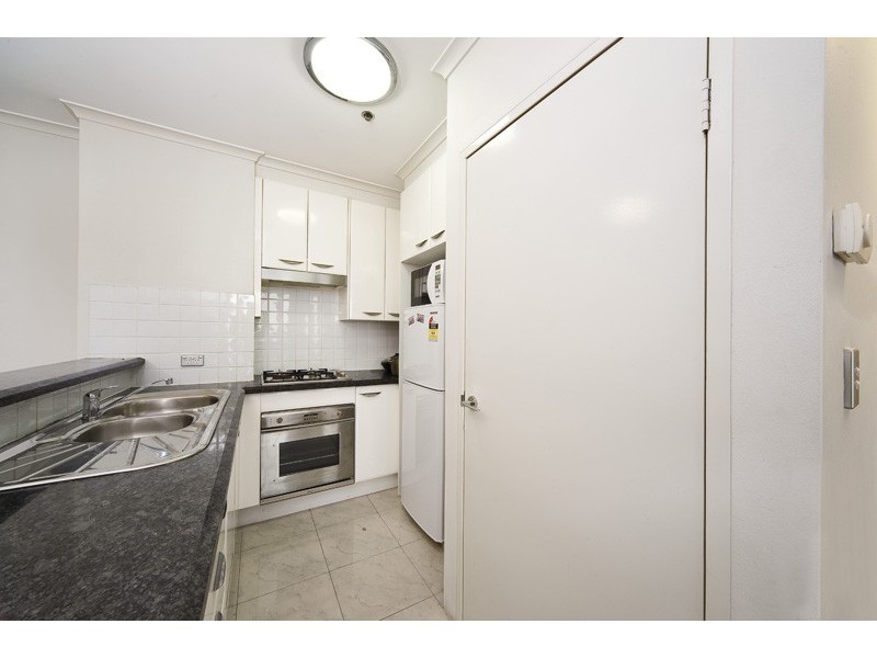 25/1  Katherine St, Chatswood NSW 2067