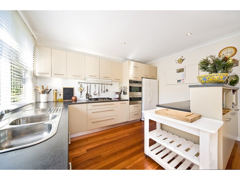 83 Hawthorne Ave, Chatswood NSW 2067