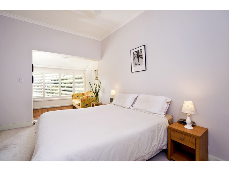 1 Lone Pine Avenue, Chatswood NSW 2067