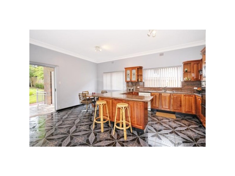 29 Lucknow Street, Willoughby NSW 2068