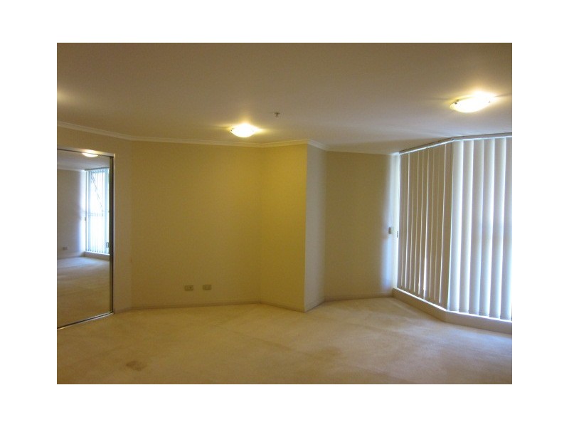 620/2A Help Street, Chatswood NSW 2067