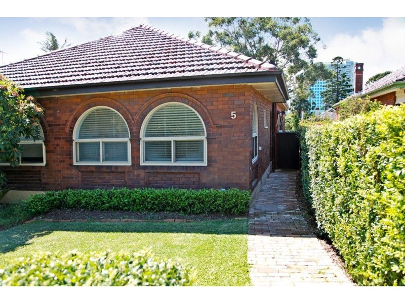 5 Hopetoun Avenue, Chatswood NSW 2067