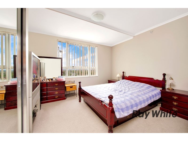 2013/2A Help Street, Chatswood NSW 2067