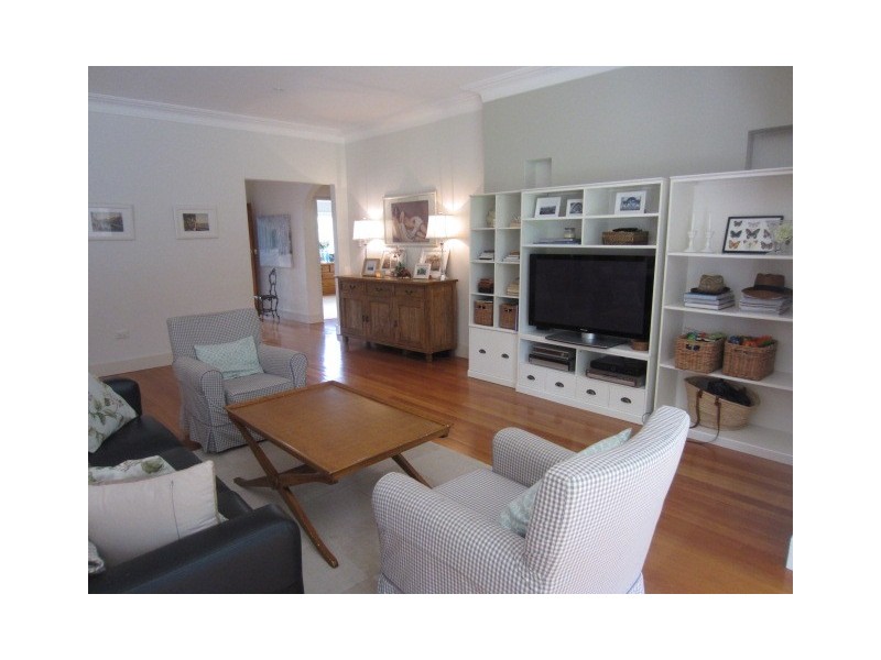 8 Adelaide Avenue, East Lindfield NSW 2070