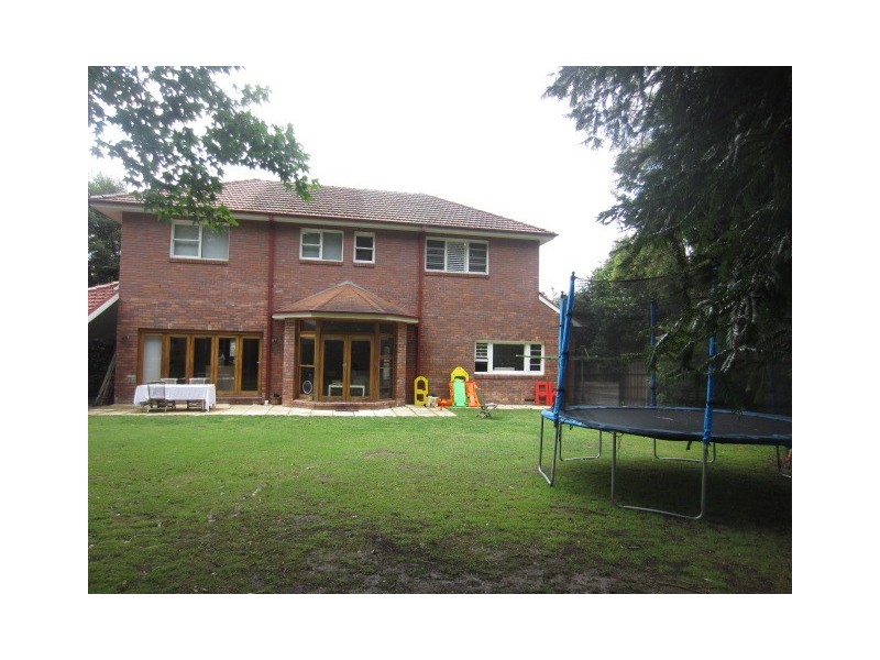 8 Adelaide Avenue, East Lindfield NSW 2070