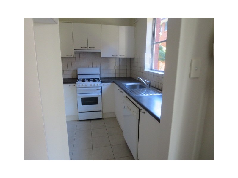 1/24 Pacific Parade, Dee Why NSW 2099