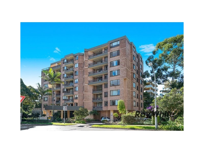 401/2 Victor Street, Chatswood NSW 2067