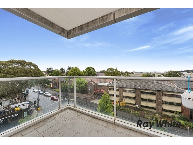 522/2B Help Street, Chatswood NSW 2067