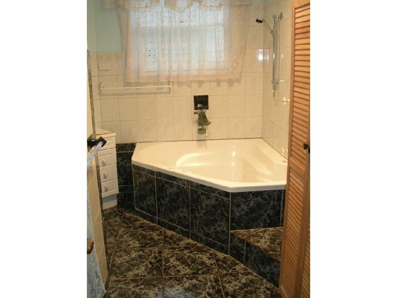 6a  Jinghi Road, Reservoir VIC 3073
