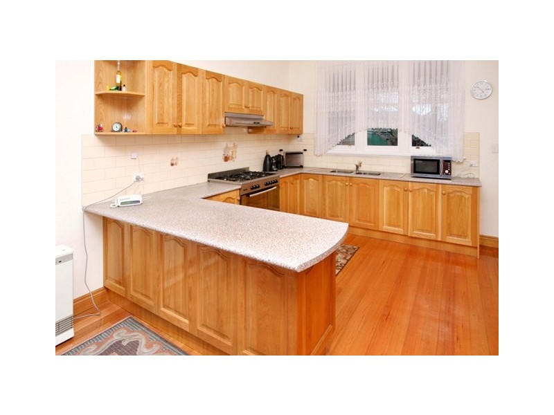 17 Clyde Street, Thornbury VIC 3071