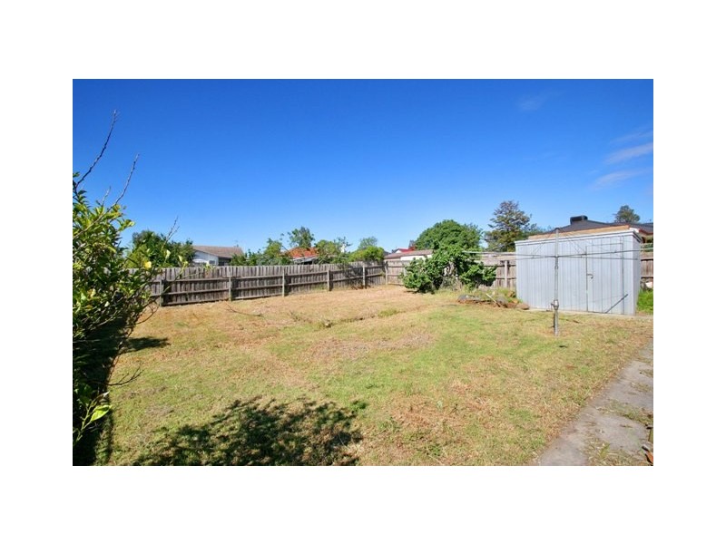7 Laha Crescent, Preston VIC 3072