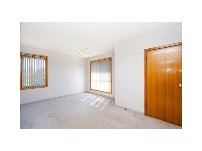 7 Laha Crescent, Preston VIC 3072