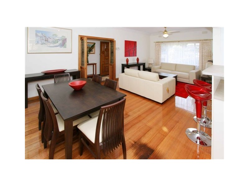 35 Glasgow Avenue, Reservoir VIC 3073