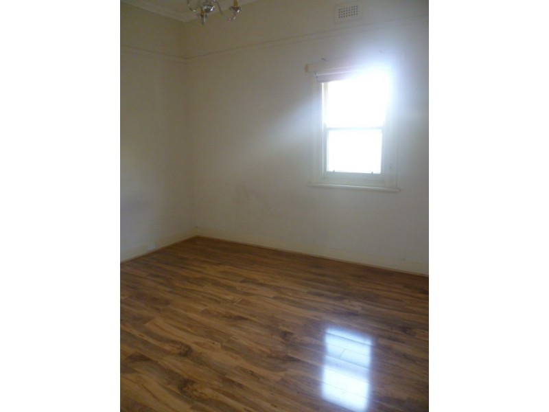 99 Moore Street, Coburg VIC 3058