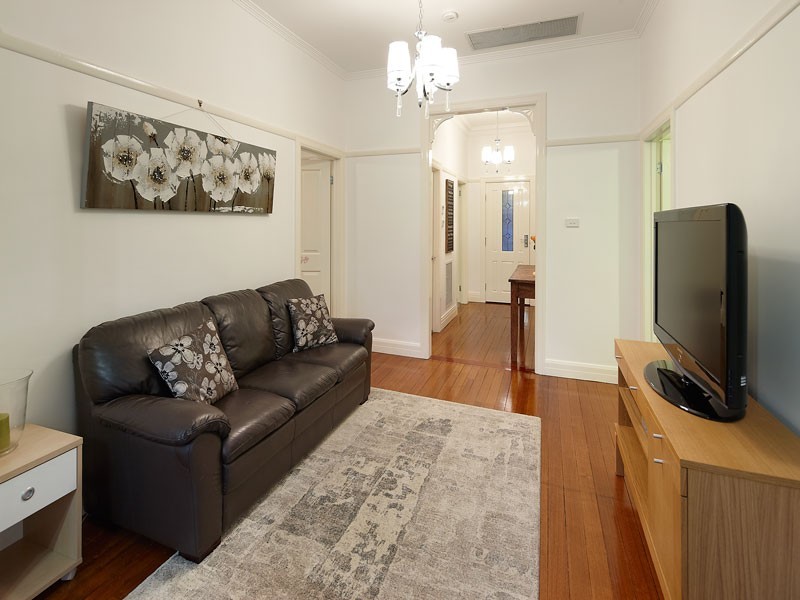 21 Symons Street, Preston VIC 3072