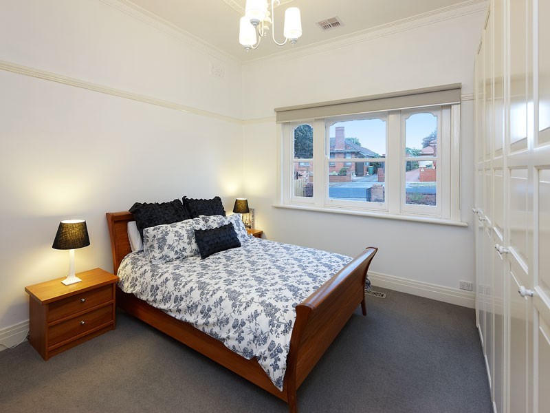 21 Symons Street, Preston VIC 3072