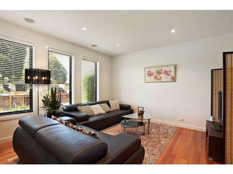 2 David Street, Preston VIC 3072