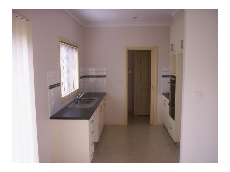 1/6 Duffy Street, Reservoir VIC 3073