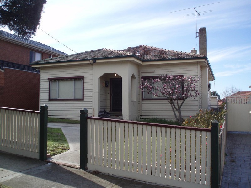 6 Kitchener Grove, Preston VIC 3072