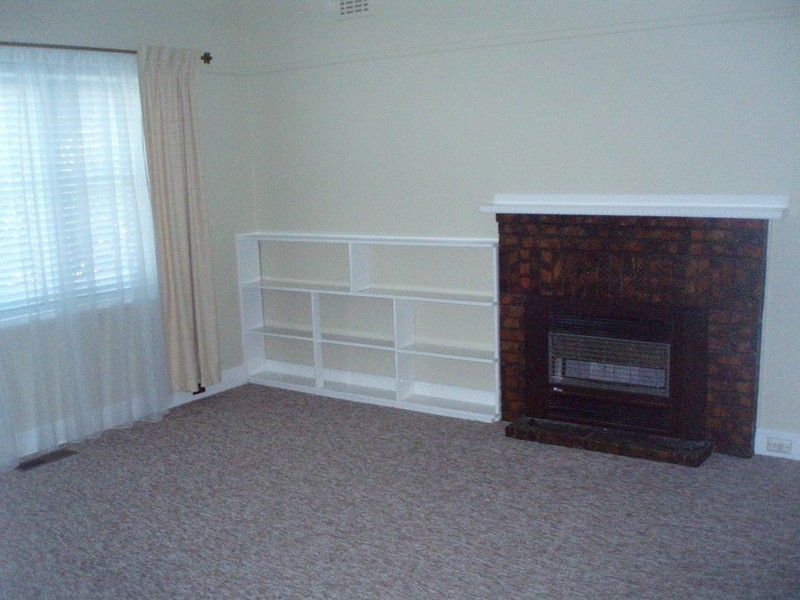 22 Thackeray Road, Reservoir VIC 3073