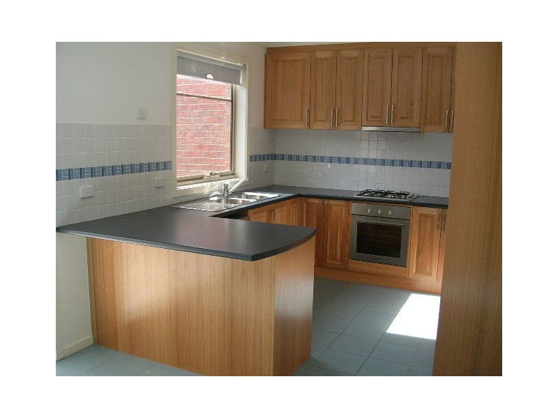 1/2 Faye Street, Reservoir VIC 3073