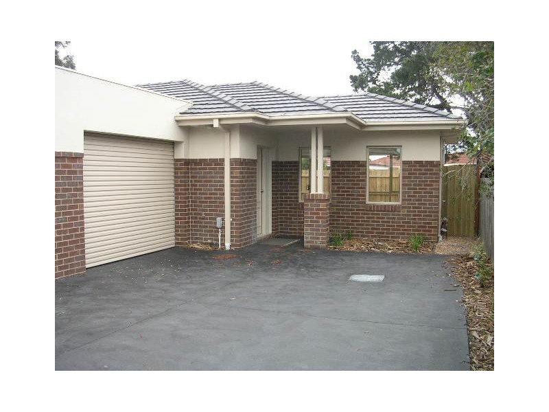 3/4 Elsey Road, Reservoir VIC 3073