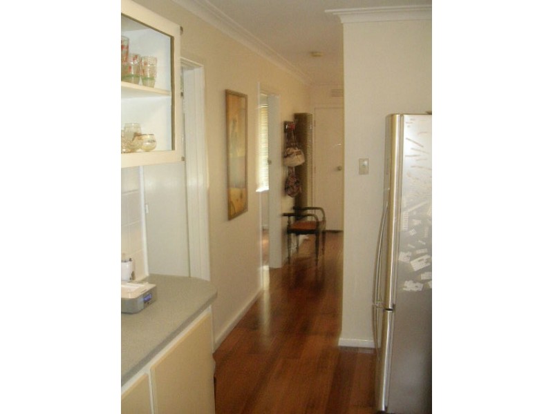 2/205 Wood Street, Preston VIC 3072