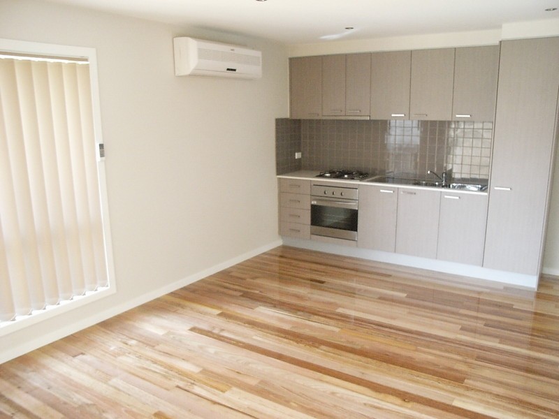 3/34 McComas Street, Reservoir VIC 3073