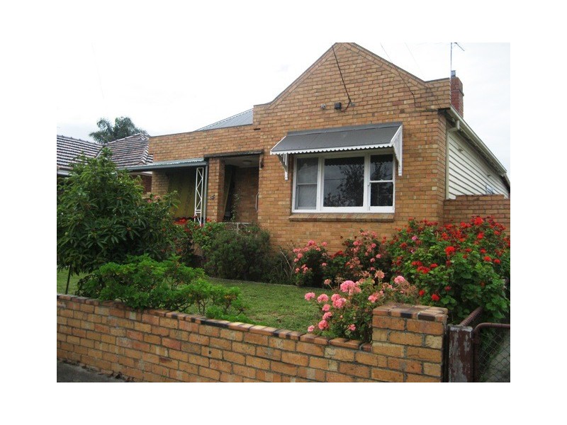 8 Hawking Street, Preston VIC 3072