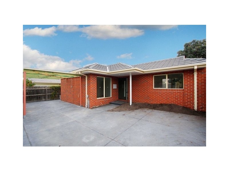 2/15  Fyfe Street, Reservoir VIC 3073