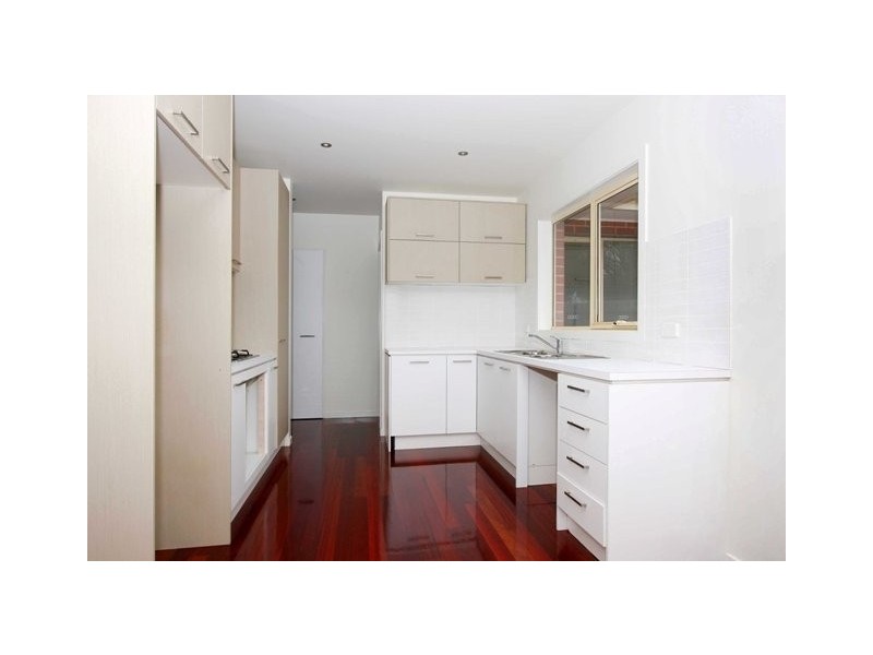 2/15  Fyfe Street, Reservoir VIC 3073