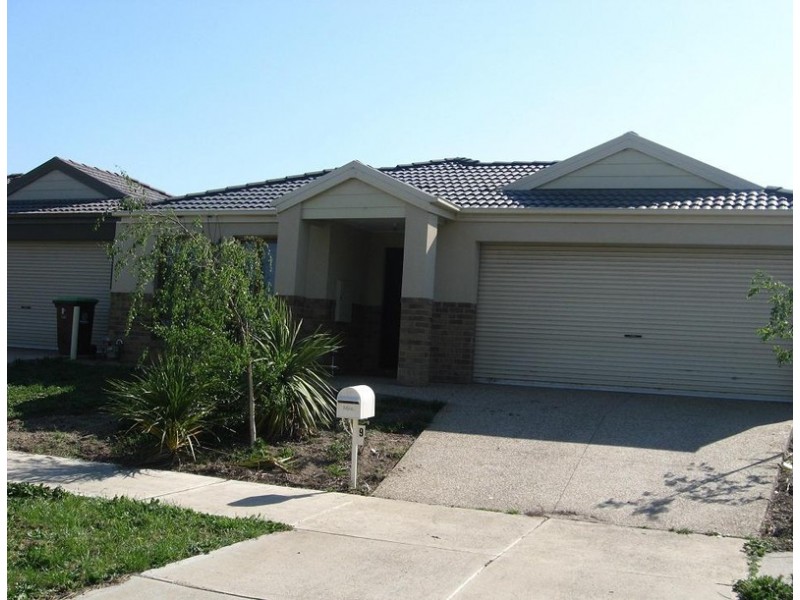 9 Sunbird Avenue, Cranbourne VIC 3977