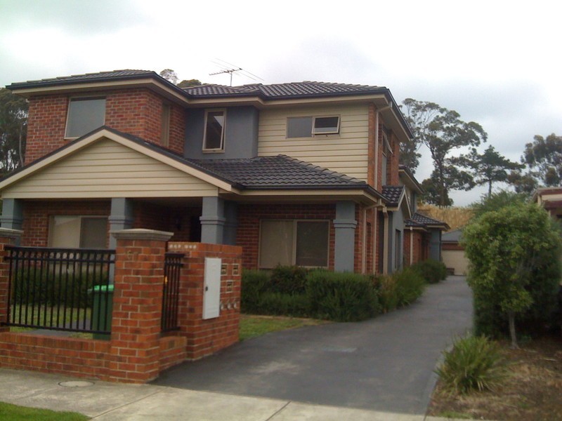 3/67 Thackeray Road, Reservoir VIC 3073