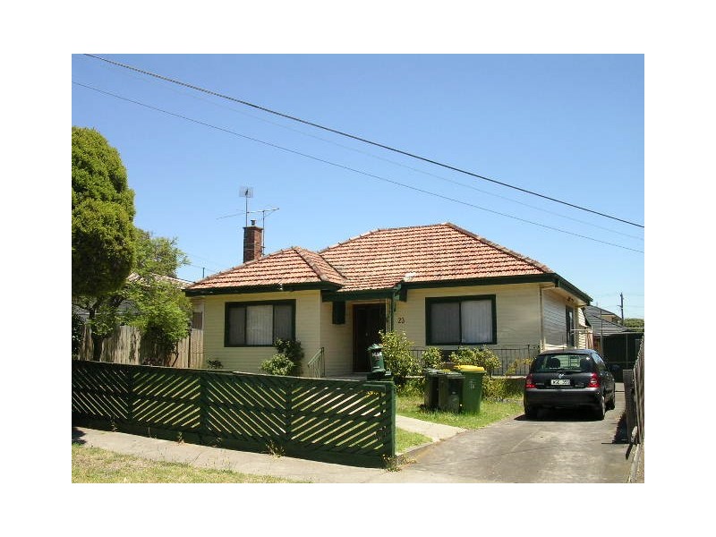 23 Barwon Avenue, Reservoir VIC 3073