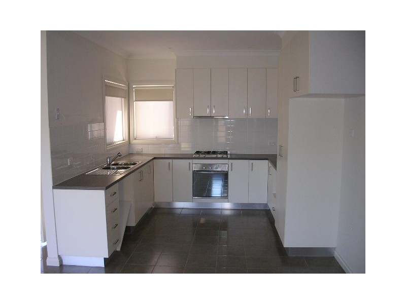 3/14 Aberdeen Street, Reservoir VIC 3073