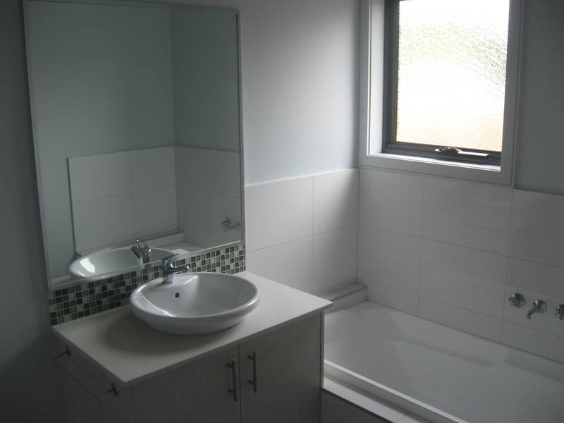 2/3  Epstein Street, Reservoir VIC 3073