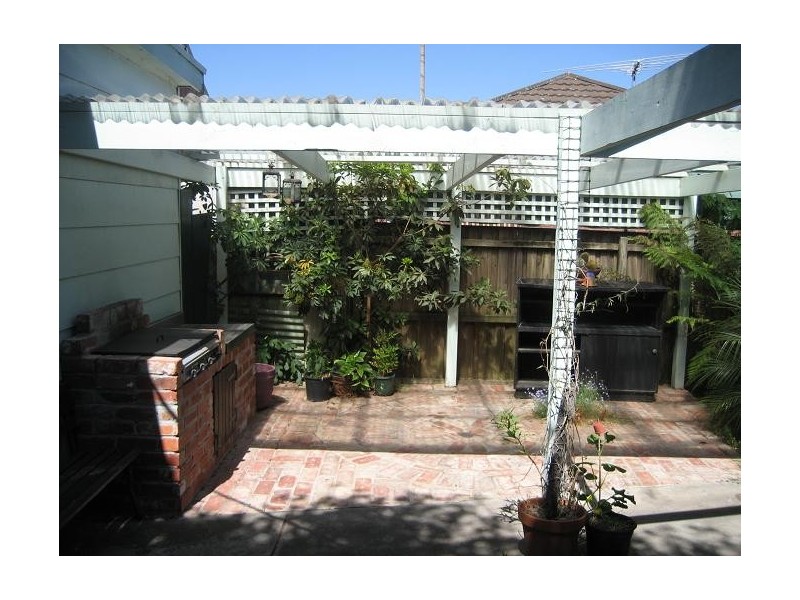 108 Rathcown Road, Reservoir VIC 3073