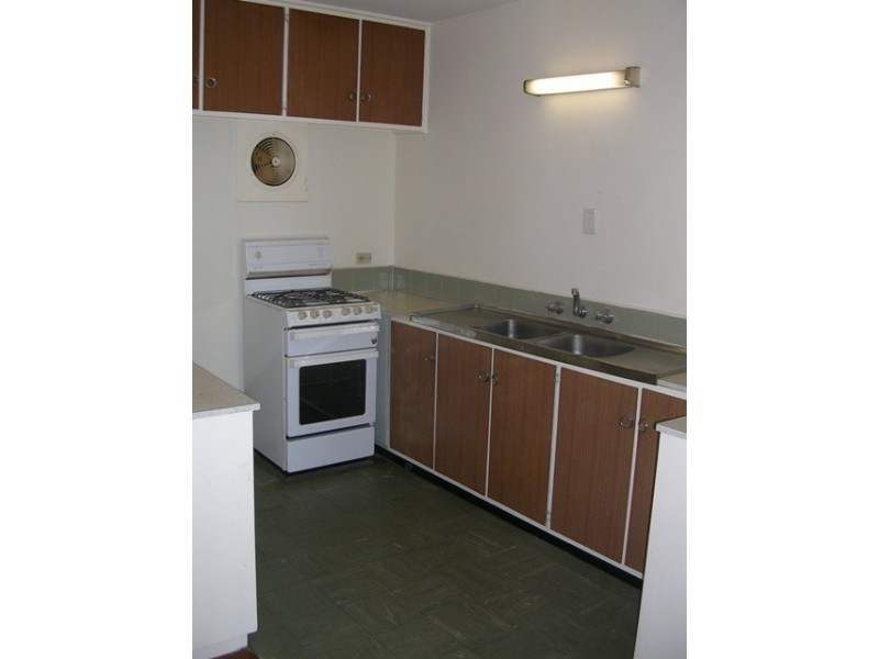 9/4-6  Sheffield Street, Preston VIC 3072