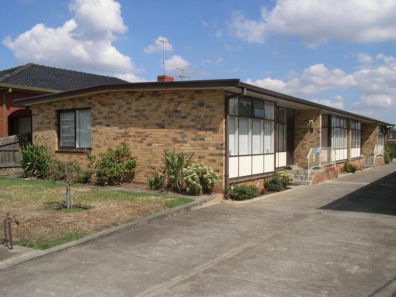 2/15 Byfield Street, Reservoir VIC 3073