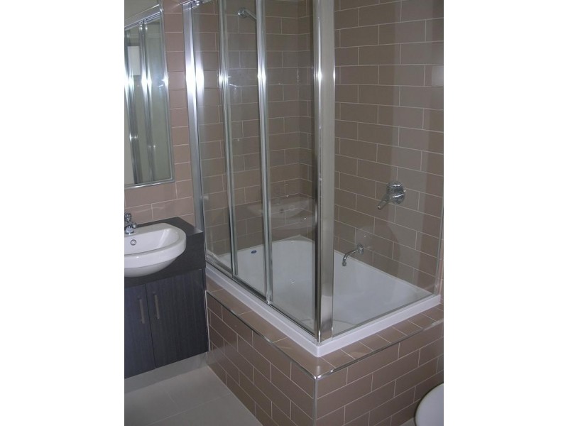 1/137 Hickford Street, Reservoir VIC 3073