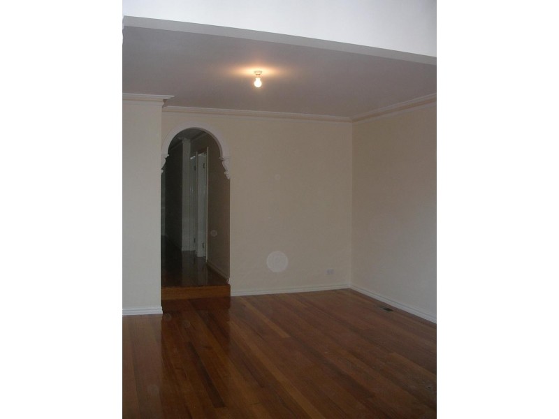 8b Martin Street, Preston VIC 3072