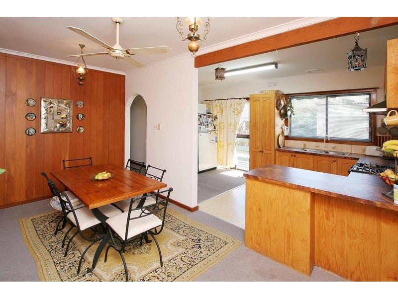 20 Wimmera Avenue, Reservoir VIC 3073