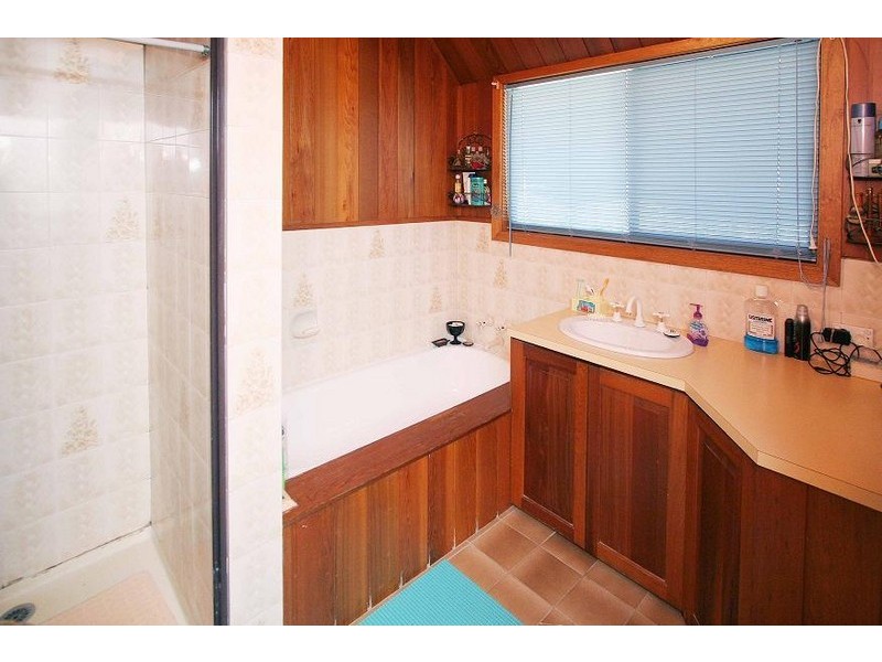 20 Wimmera Avenue, Reservoir VIC 3073