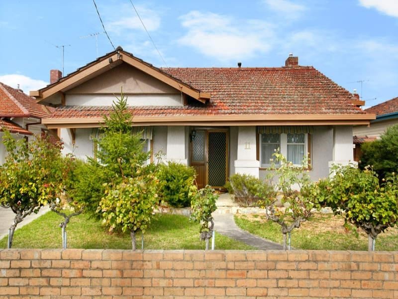 11 Bayliss Street, Preston West VIC 3072